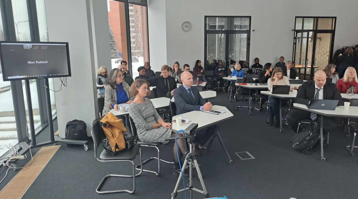 images/News/2024/01/EGA2023_ScientificSeminarVilnius-groupshot_1400x.jpg#joomlaImage://local-images/News/2024/01/EGA2023_ScientificSeminarVilnius-groupshot_1400x.jpg?width=1400&height=778